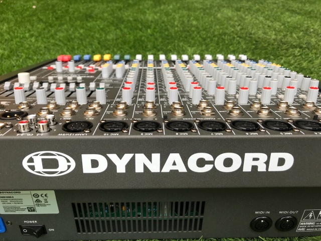 Bàn Mixer Dynacord D 1000